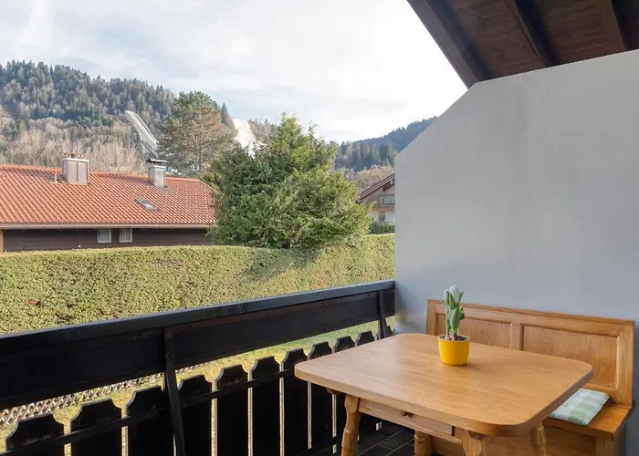 Ruhige Ferienwohnungen In Partenkirchen 1